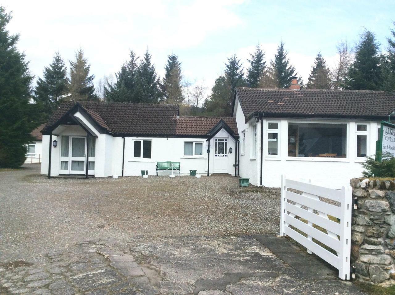Dalkell Cottages 泰恩德拉姆 外观 照片